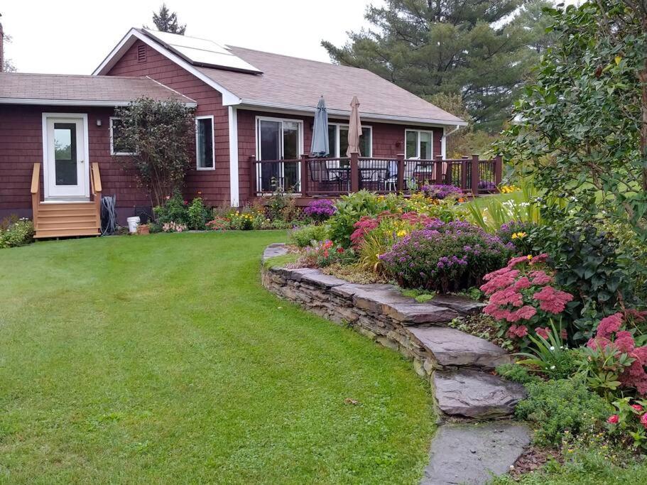 Spacious Country Retreat Close To Town And Nature, Sylvana Farm Vt Montpelier Bagian luar foto