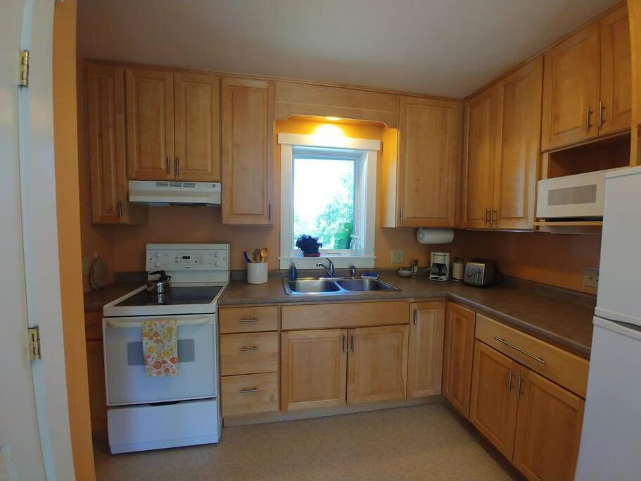 Spacious Country Retreat Close To Town And Nature, Sylvana Farm Vt Montpelier Bagian luar foto